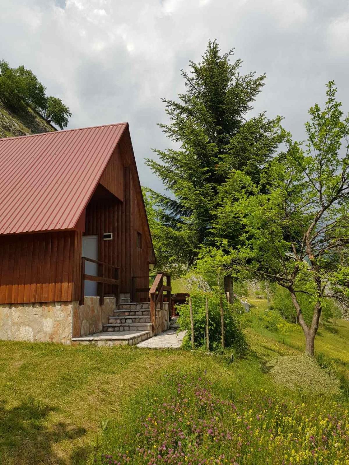 Hotel Detached House Milivoje Poscenje Exterior foto
