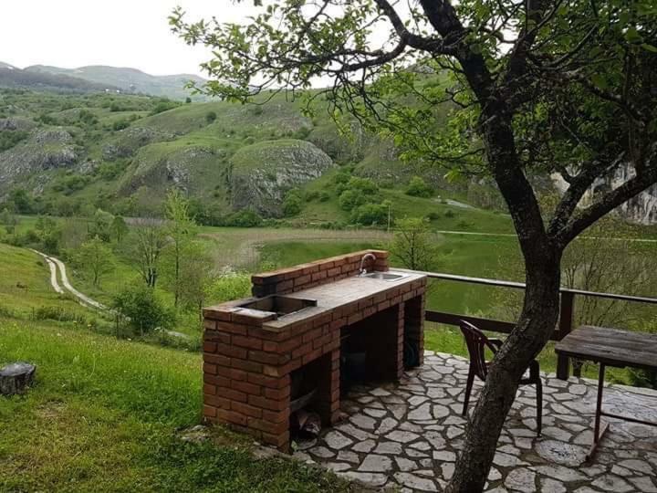 Hotel Detached House Milivoje Poscenje Exterior foto